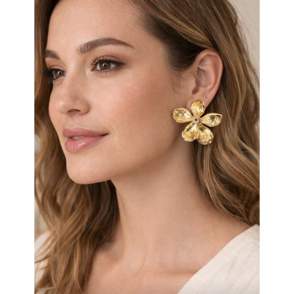 Euro Collection Gold Floral Earrings New